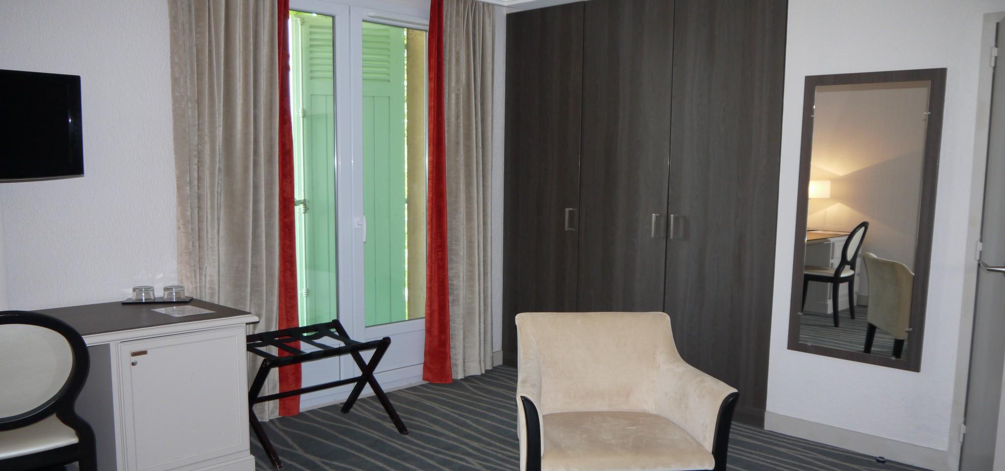 Logis Hotels- Hotel Et Restaurant Domaine De Fompeyre Bazas Eksteriør billede